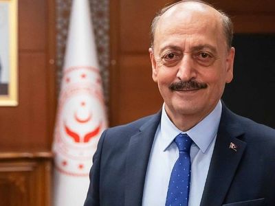 Milyonlarca kişi bu haberi bekliyordu! Vedat Bilgin'den asgari ücrete yeni zam açıklaması