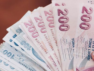 Milyonlarca kişinin beklediği haber geldi: Memur ve memur emeklisi zammı belli oldu