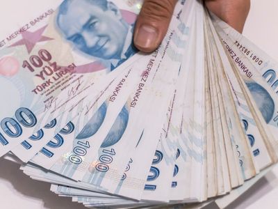 Milyonlarca kişiyi ilgilendiriyor: Beklenen zam için kritik tarih belli oldu