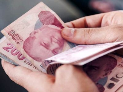 Milyonlarca memur ve emekliyi ilgilendiriyor: Zam takvimi belli oldu