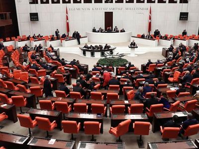 Milyonlarca öğrenci, emekli ve memuru ilgilendiriyor! 'Torba' yasa teklifi TBMM'ye sunuldu!