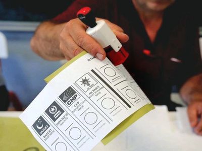 Milyonlarca vatandaş tercihini yaptı: Seçime katılım oranı ortaya çıktı