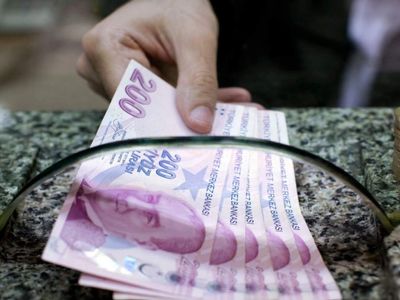 Milyonlarca vatandaşa emeklilik fırsatı: Vergi indirimi sonrasında aylık bağlanıyor