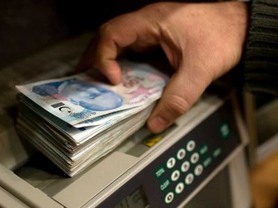 Milyonları ilgilendiren gelişme! Devlet her ay düzenli olarak ödüyor: Yaşlıya bakana ayda 1084 lira ve 2345 lira ödeniyor