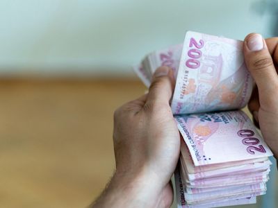 Milyonları İlgilendiriyor: Emekli Maaşlarına Yeni Düzenleme!