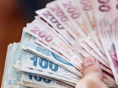 Milyonları indiren Asgari Ücret gelişmesi! Ak Parti cephesinden açıklama geldi