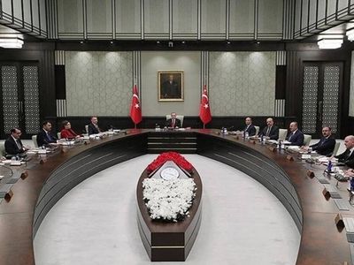 Milyonların gözü Beştepe’de: Kabine Toplantısı bugün yapılacak! Gündemde kritik konular var