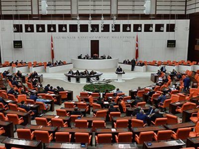 Milyonların gözü Meclis’teydi: Torba yasa teklifi kabul edildi