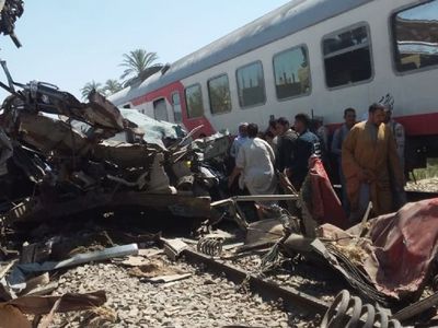Mısır’da iki tren çarpıştı: 2 ölü, 29 yaralı