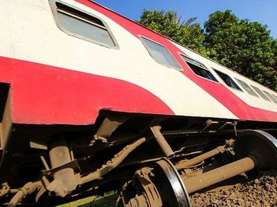 Mısır'da Tren Kazasında 8 Kişi Hayatını Kaybetti, 100 Kişi Yaralandı
