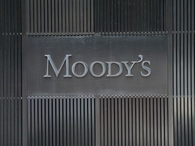 Moody's, Türkiye'nin Kredi Notunu Yükseltti
