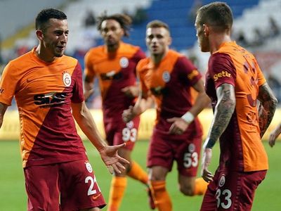 Morutan ve Cicaldau takımdan ayrılacak mı? Galatasaraylı Olimpiu Morutan ve Alexandru Cicaldau’nun menajeri Giovanni Becali Okan Buruk ile görüştüğünü açıkladı. Oyuncuları hakkında henüz bir karar verilmediğini söyledi