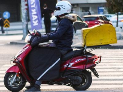 Moto kuryeler çalışıyor, moto kuryeler hafta sonu çalışacak mı?