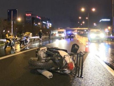 Motokurye Kaza Yaptı, Müşteriye Siparişi Kardeşiyle Yetiştirdi