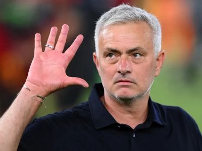 Mourinho, "Buraya kısıtlı bir kadroyla geldik