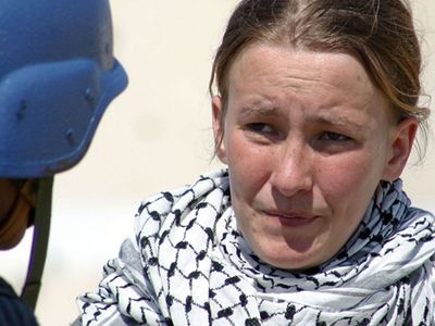 Mücadelenin simgesi: İsrail buldozerlerine karşı savaşan ABD’li kadın Rachel Corrie!