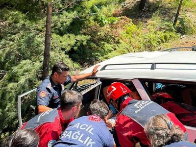 Muğla-Denizli karayolunda kaza: 2 yaralı