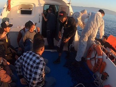 Muğla'da 25 Kaçak Göçmeni Türk Sahil Güvenliği Kurtarıldı