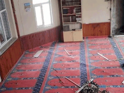 Muğla’da Caminin Minaresine Yıldırım Düştü: Kapı ve Pencere Camları Kırıldı!