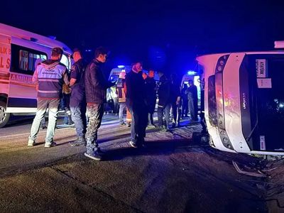 Muğla’da öğrencileri taşıyan otobüs şarampole devrildi: 25 yaralı var