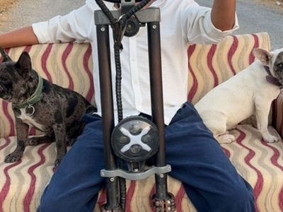 Muğla'da Skutere Koltuk Monte Eden Genç, Köpekleriyle Yolculuk Yaptı