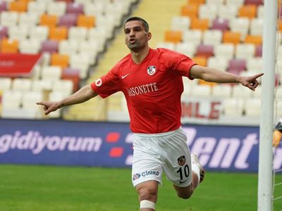 Muhammet Demir Bu Sezon Bambaşka!