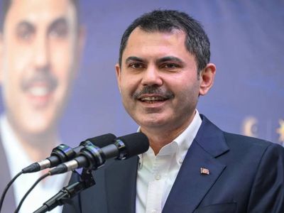 Murat Kurum’dan bir müjde daha: Yaşlılar için kentin iki yakasında yaşam merkezleri kurulacak