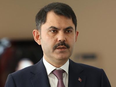 Murat Kurum'dan Isparta'da vatandaşın yüzünü güldürecek son derece önemli açıklamalar! 'Ev sahibi olmayan tek bir vatandaş kalmayıncaya kadar çalışacağız'