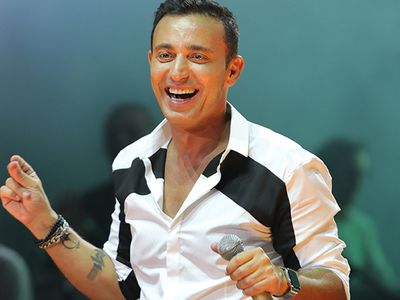 Mustafa Sandal Üç Yıllık İlişkisinde Mutlu Sona Erdi, Cemiyet Güzeliyle Nikah Masasına Oturmaya Hazırlanıyor!