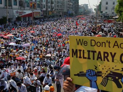 Myanmar'da Çanak Anten Yasağı