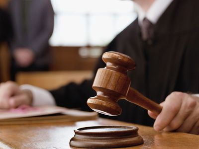 Nafaka Yerine Sadaka Yazdı! Soluğu Mahkemede Aldı