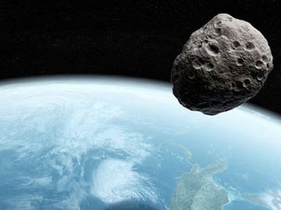 NASA: Eyfel'den Daha Büyük Bir Cisim Geliyor