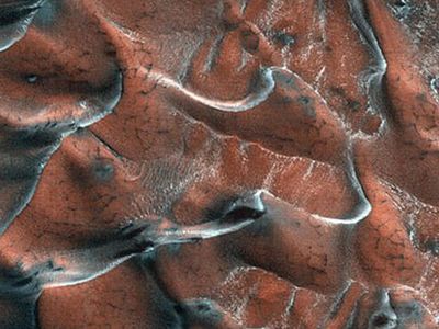 NASA, Mars'tan Yeni Fotoğraflar Geldi: Gözler Önüne Serildi!