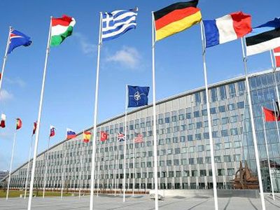NATO'dan Rusya'ya Yakın Takip