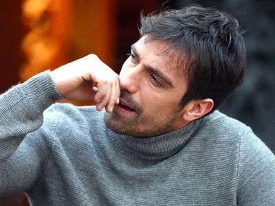Netflix Dizisinde Birce Akalay’ın Partneri İbrahim Çelikkol Oldu!