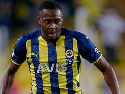 Nijeryalı Futbolcu Bright Osayi-Samuel'den sarsıcı itiraf: “Takımımı savunmak zorundaydım!”