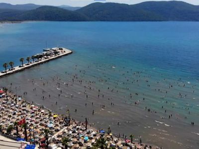 Nüfusu 3 binden 100 bine çıktı: Akyaka’ya insan seli yaşandı