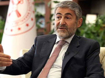 Nureddin Nebati canlı yayında Dolar kuru hakkında önemli açıklamalarda bulundu: İçiniz rahat olsun
