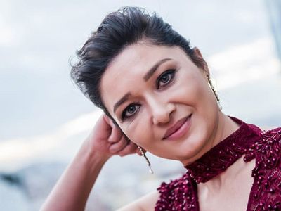 Nurgül Yeşilçay Kutlamalara Erkenden Başladı!