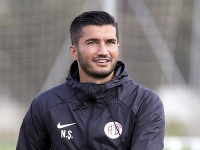 Nuri Şahin kimdir, nereli ve kaç yaşında? Nuri Şahin Antalyaspor’dan ayrıldı mı, neden ayrıldı? Nuri Şahin Antalyaspor’a veda etti