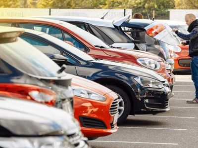 Öğlene kadar resmen artacak: Sıfır ve ikinci el otomobilde beklenen zam geliyor