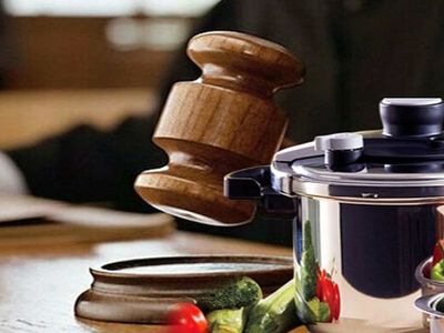 Oğlun ceza aldığı duruşmada düdüklü tenceresini isteyen anne!