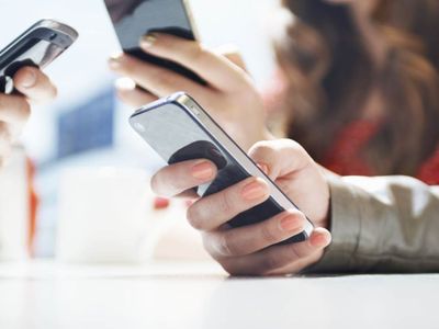 Öğrencilere vergisiz telefon satışı başladı mı, ne zaman başlayacak? 2023 ÖTV’siz indirimli iPhone geldi mi?