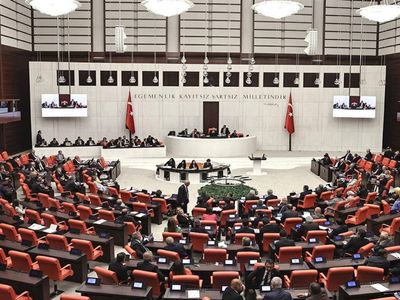 Öğrencileri ilgilendiren madde Meclis’ten geçti: KYK borcu düzenlemesi kabul edildi