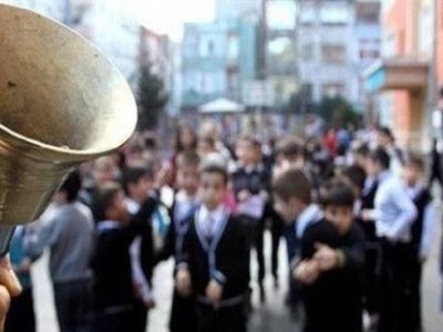 Öğretmen yıl sonu karne görüşleri 2022 : Okul öncesi, 1.2.3.4. Sınıf ve 5.6.78. Ortaokul 9.10.11. 12. sınıflar başarılı ve başarısız öğrenciler için en güzel öğretmen karne görüşleri