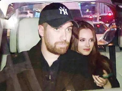 Oğulcan Engin'le Evleneceği Konuşulan Ünlü Oyuncu Miray Daner'den Kötü Haberi Sevenlerine Duyurdu