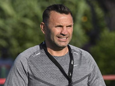 Okan Buruk neşteri vurdu: Galatasaray’da 3 oyuncu Avusturya kampına götürülmedi
