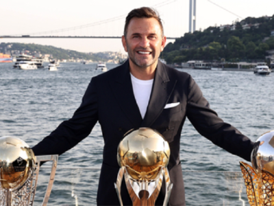 Okan Buruk'a önemli davet