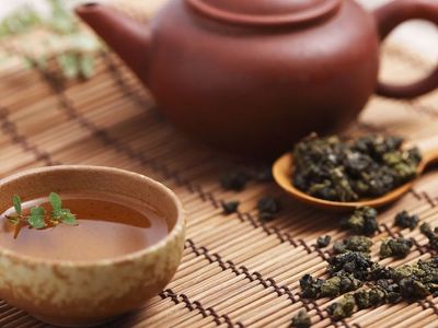Öksürüğe ne iyi gelir? Evde kuru öksürük nasıl geçer? Öksürüğün çaresi nedir? Öksürüğe iyi gelen çaylar nelerdir?