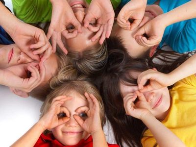 Okul öncesi eğitim hangi yaş aralığını kapsıyor? Okul öncesi dönem nedir, ne demek? Okul öncesi eğitimin çocuğun gelişim alanlarına etkisi